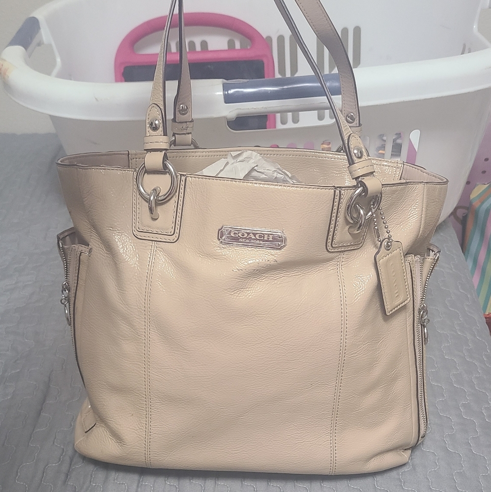 Coach tan purse